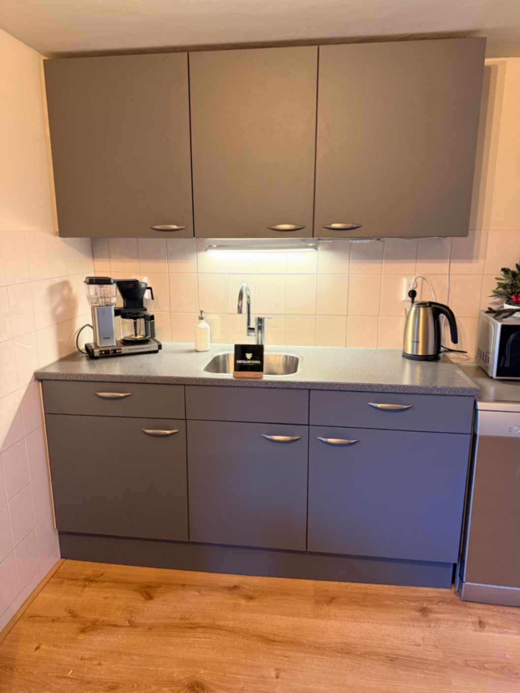 K5 Grey na het wrappen – professioneel resultaat DeFollieFixers