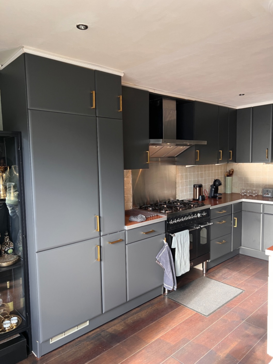 NE80 Mat Graphite na het wrappen – professioneel resultaat DeFollieFixers